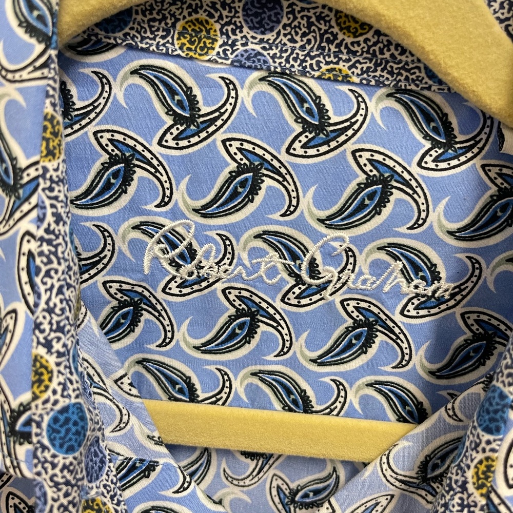 Robert Graham Pattern Short Sleeve Button Down - image 6